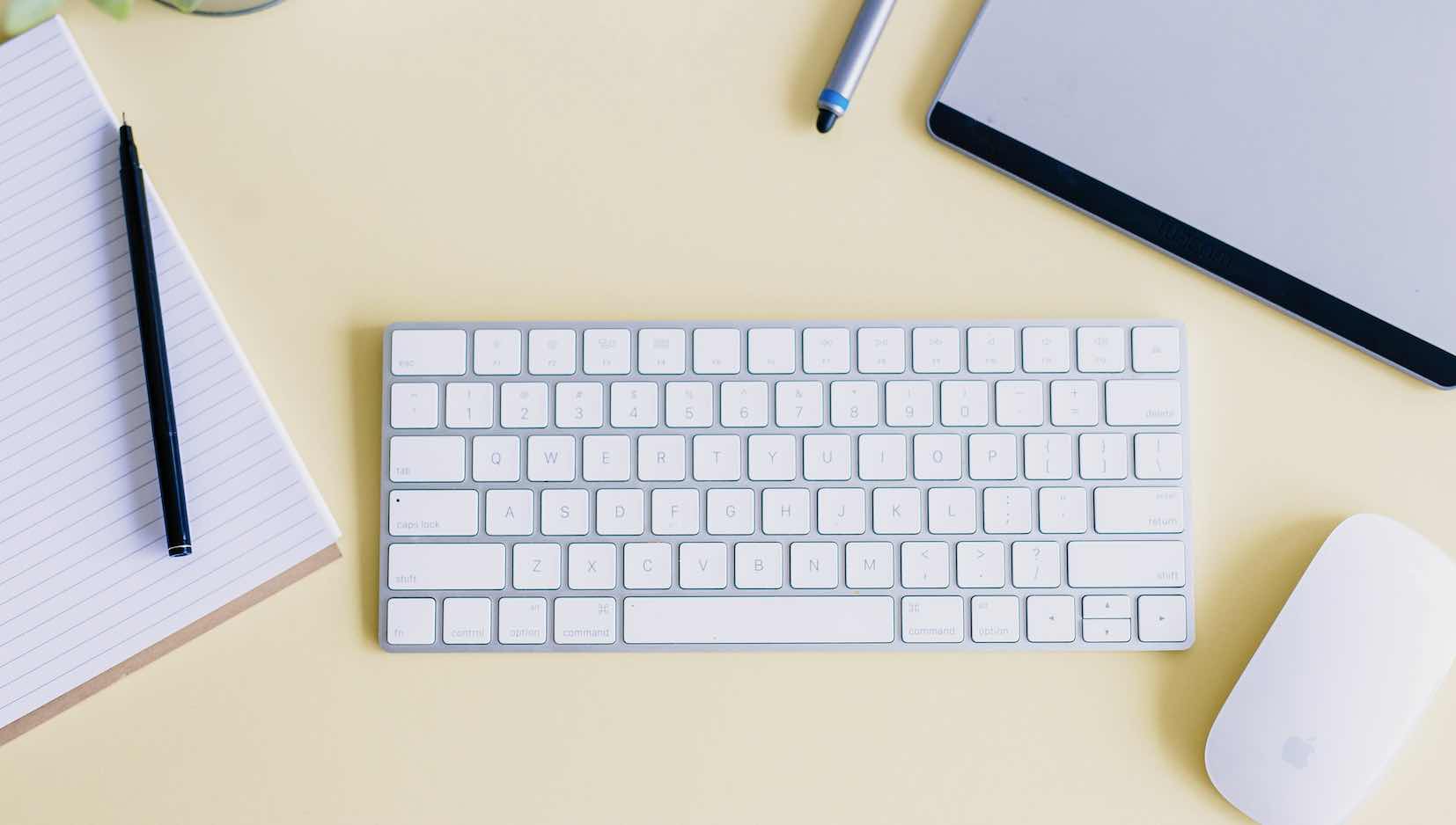 Bàn phím laptop bị khóa chức năng